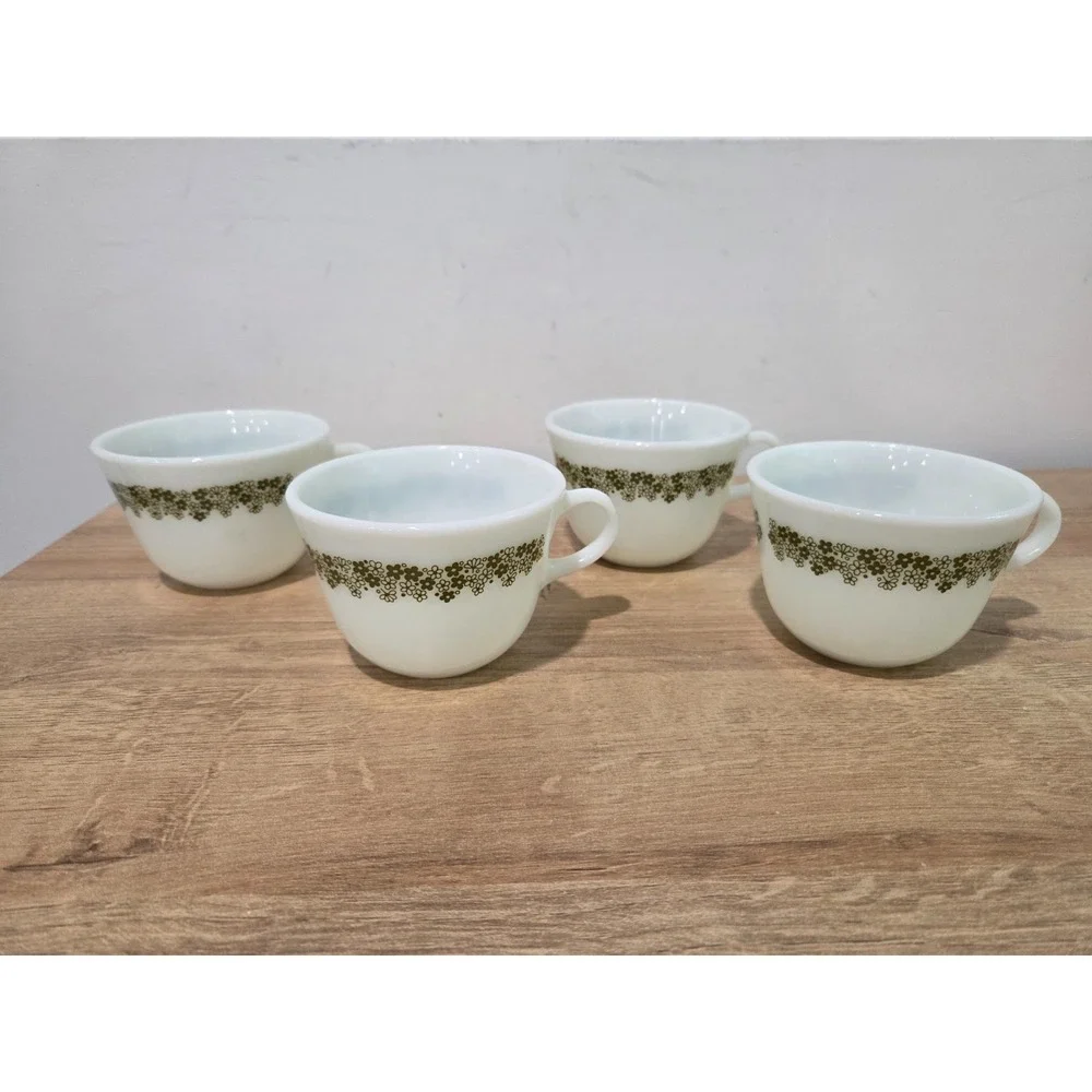 Set Of 4 Pyrex Corelle Spring Blossom Crazy Daisy Green Floral Coffee Tea Cups